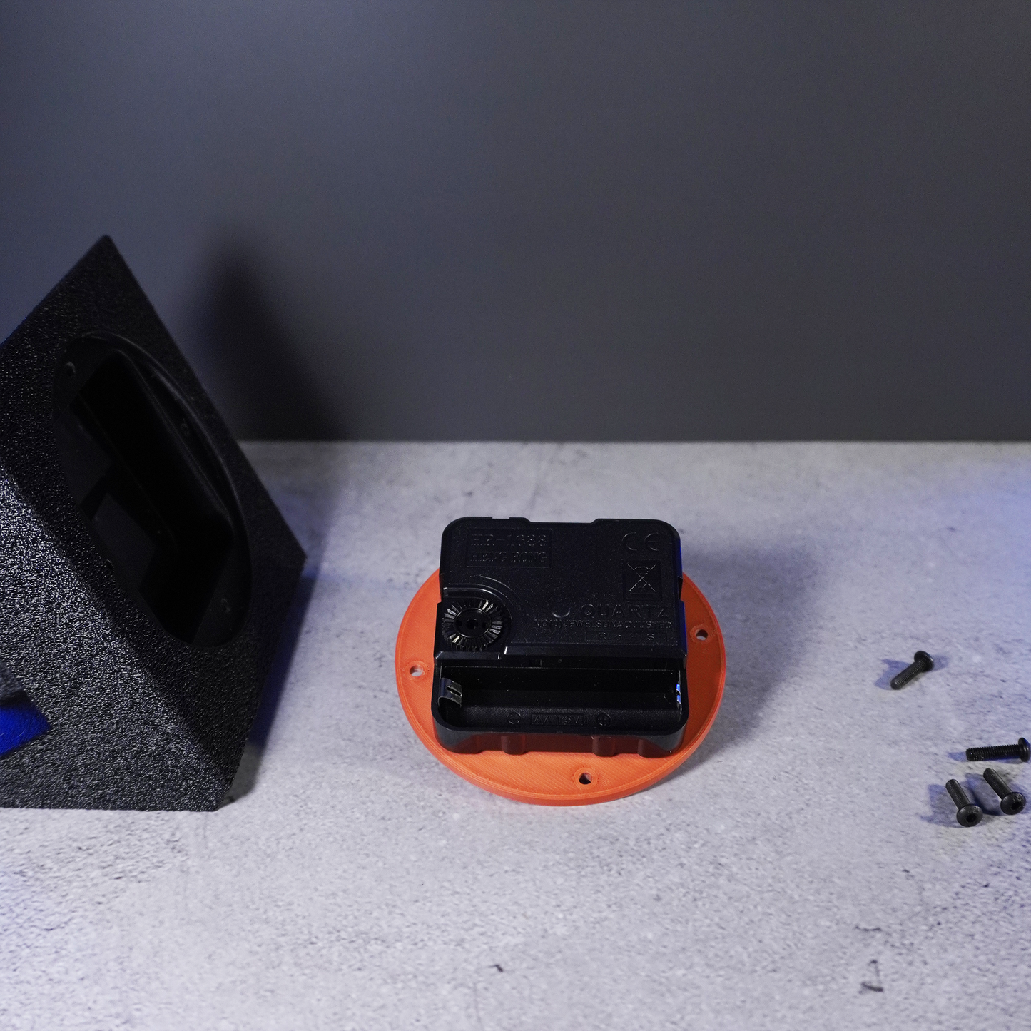 Modern Minimalist Clock with Honeycomb Face